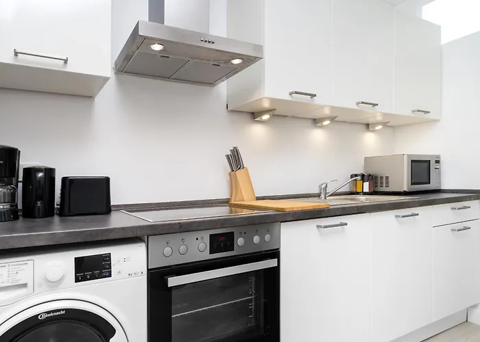 Apartman The Lachmann Group Apartment, 2br, One Living Room, 2 Bathrooms, Family Friendly, 4 - 7 Guests