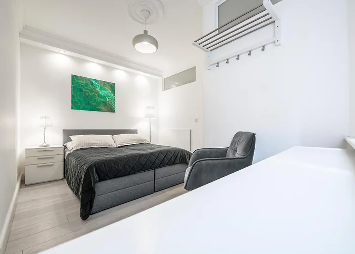 The Lachmann Group Apartment, 2br, One Living Room, 2 Bathrooms, Family Friendly, 4 - 7 Guests Apartman Berlin