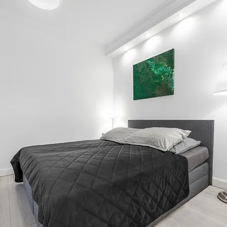 The Lachmann Vh, 2br One Living Up To 7 People *