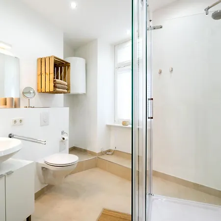 The Lachmann Vh, 2br One Living Up To 7 People Apartment Berlin