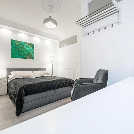 The Lachmann Vh, 2br One Living Up To 7 People Apartment Berlin