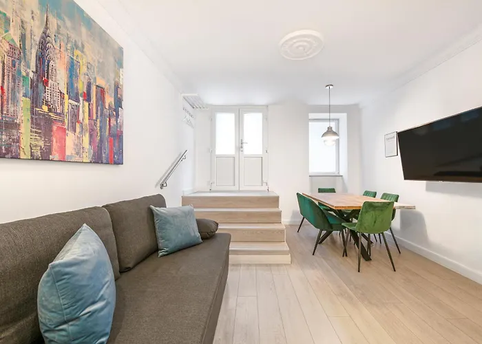 The Lachmann Group Apartment, 2br, One Living Room, 2 Bathrooms, Family Friendly, 4 - 7 Guests * 베를린